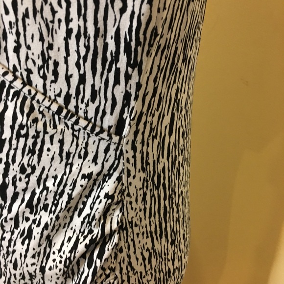 Banana Republic Faux Wrap Dress tiger animal print - Picture 3 of 14